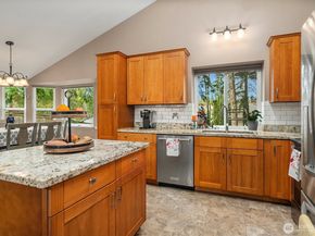 17649 152nd Place SE, Renton WA 98058