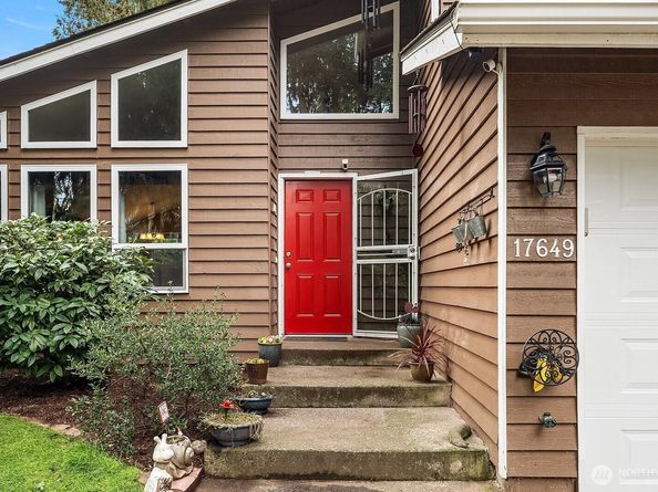 17649 152nd Place SE, Renton WA 98058