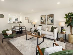 10215 NE 129th Lane, Kirkland WA 98034