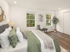 10215 NE 129th Lane, Kirkland WA 98034