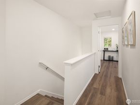 10215 NE 129th Lane, Kirkland WA 98034