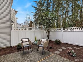 10215 NE 129th Lane, Kirkland WA 98034