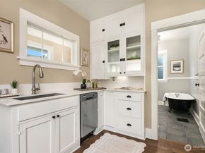 511 W McGraw Street, Seattle WA 98119