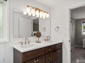 14609 142nd Avenue SE, Renton WA 98059