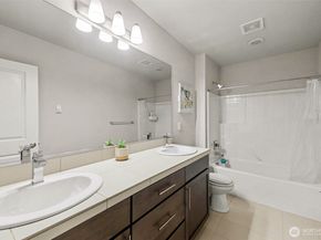 18320 3rd Drive SE, Bothell WA 98012