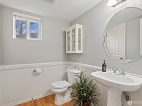 7301 Thompson Avenue SE, Snoqualmie WA 98065