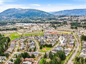 7301 Thompson Avenue SE, Snoqualmie WA 98065