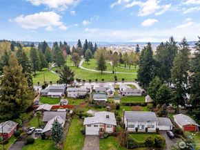 1324 E Walnut Street, Kent WA 98030