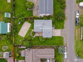 1324 E Walnut Street, Kent WA 98030