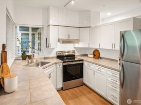 3915 243rd Pl SE K101, Bothell WA 98021