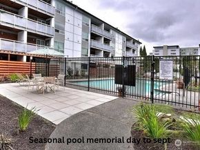 10501 8th Avenue NE 111, Seattle WA 98125