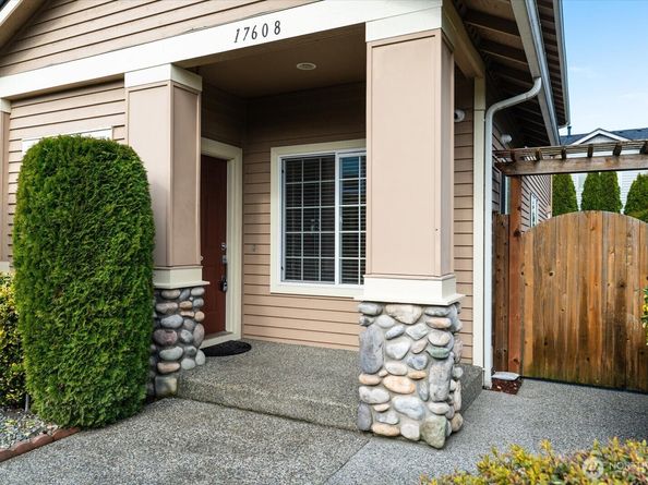 17608 13th Avenue W, Lynnwood WA 98037
