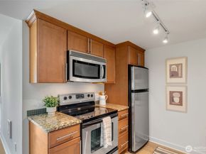 231 Belmont Avenue E 206, Seattle WA 98102