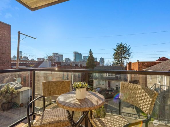 231 Belmont Avenue E 206, Seattle WA 98102