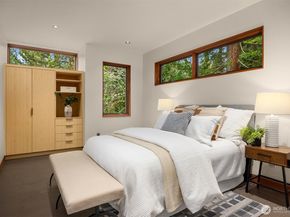 7268 Madrona Drive NE, Bainbridge Island WA 98110