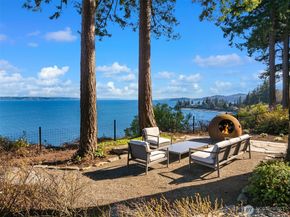 7268 Madrona Drive NE, Bainbridge Island WA 98110
