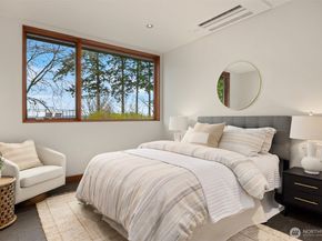 7268 Madrona Drive NE, Bainbridge Island WA 98110
