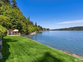 15550 Sandy Hook Rd NE, Poulsbo WA 98370