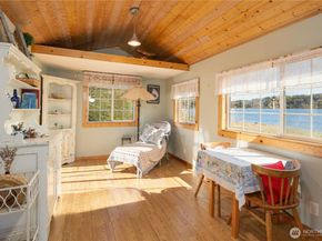 15550 Sandy Hook Rd NE, Poulsbo WA 98370