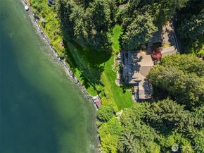 15550 Sandy Hook Rd NE, Poulsbo WA 98370