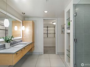 820 Blanchard Street 1406, Seattle WA 98121