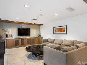 820 Blanchard Street 1406, Seattle WA 98121