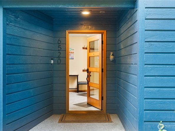 6520 E Mercer Way, Mercer Island WA 98040