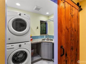 6520 E Mercer Way, Mercer Island WA 98040