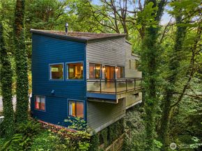 6520 E Mercer Way, Mercer Island WA 98040