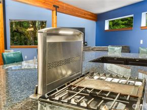 6520 E Mercer Way, Mercer Island WA 98040