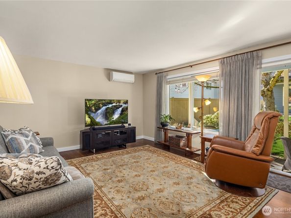 11905 93rd Avenue NE A104, Kirkland WA 98034