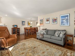 11905 93rd Avenue NE A104, Kirkland WA 98034