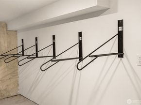 113 24th Avenue E B, Seattle WA 98112