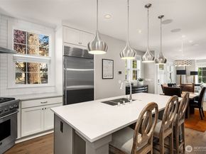 901 W McGraw Street 6, Seattle WA 98119