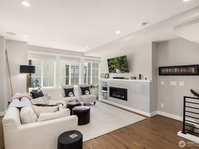 901 W McGraw Street 6, Seattle WA 98119