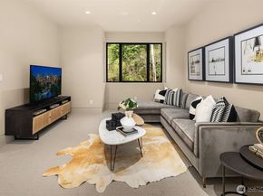 9630 SE 5th Street, Bellevue WA 98004