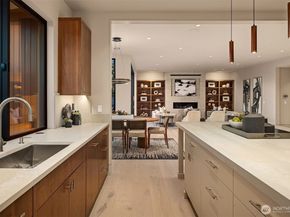 9630 SE 5th Street, Bellevue WA 98004