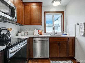 2422 NW 58th Street 202, Seattle WA 98107