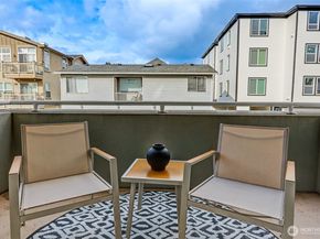 2422 NW 58th Street 202, Seattle WA 98107