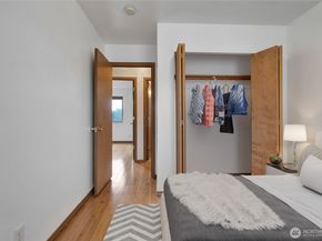 9744 57th Avenue S, Seattle WA 98118