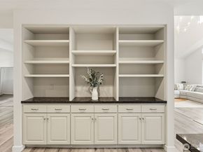 22005 6th Avenue S 312, Des Moines WA 98198