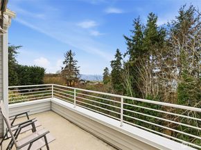 22005 6th Avenue S 312, Des Moines WA 98198