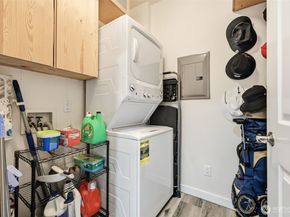 22005 6th Avenue S 312, Des Moines WA 98198