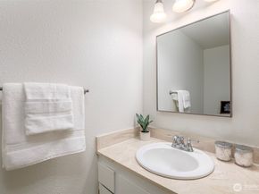 8521 S 259th Street B15, Kent WA 98030