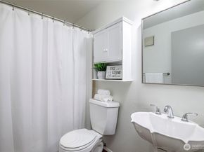 8521 S 259th Street B15, Kent WA 98030