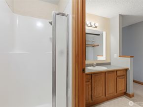 2500 W Manor Place 216, Seattle WA 98199