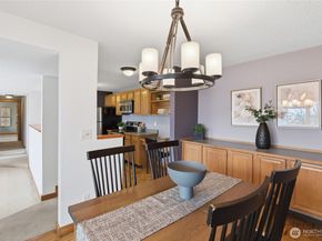 2500 W Manor Place 216, Seattle WA 98199