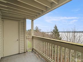 1700 W Sunn Fjord Lane L110, Bremerton WA 98312