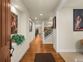 16763 NE 121st ST, Redmond WA 98052