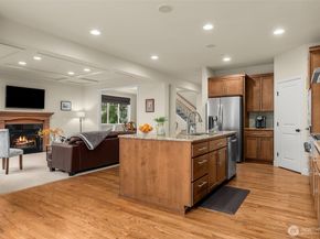 16763 NE 121st ST, Redmond WA 98052